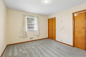Lesley Ave-S1408-013.jpg