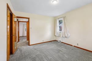 Lesley Ave-S1408-015.jpg