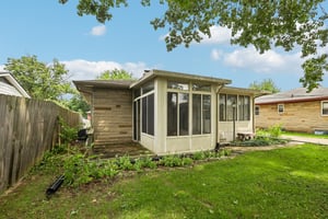 Lesley Ave-S1408-031.jpg
