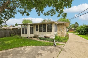 Lesley Ave-S1408-032.jpg