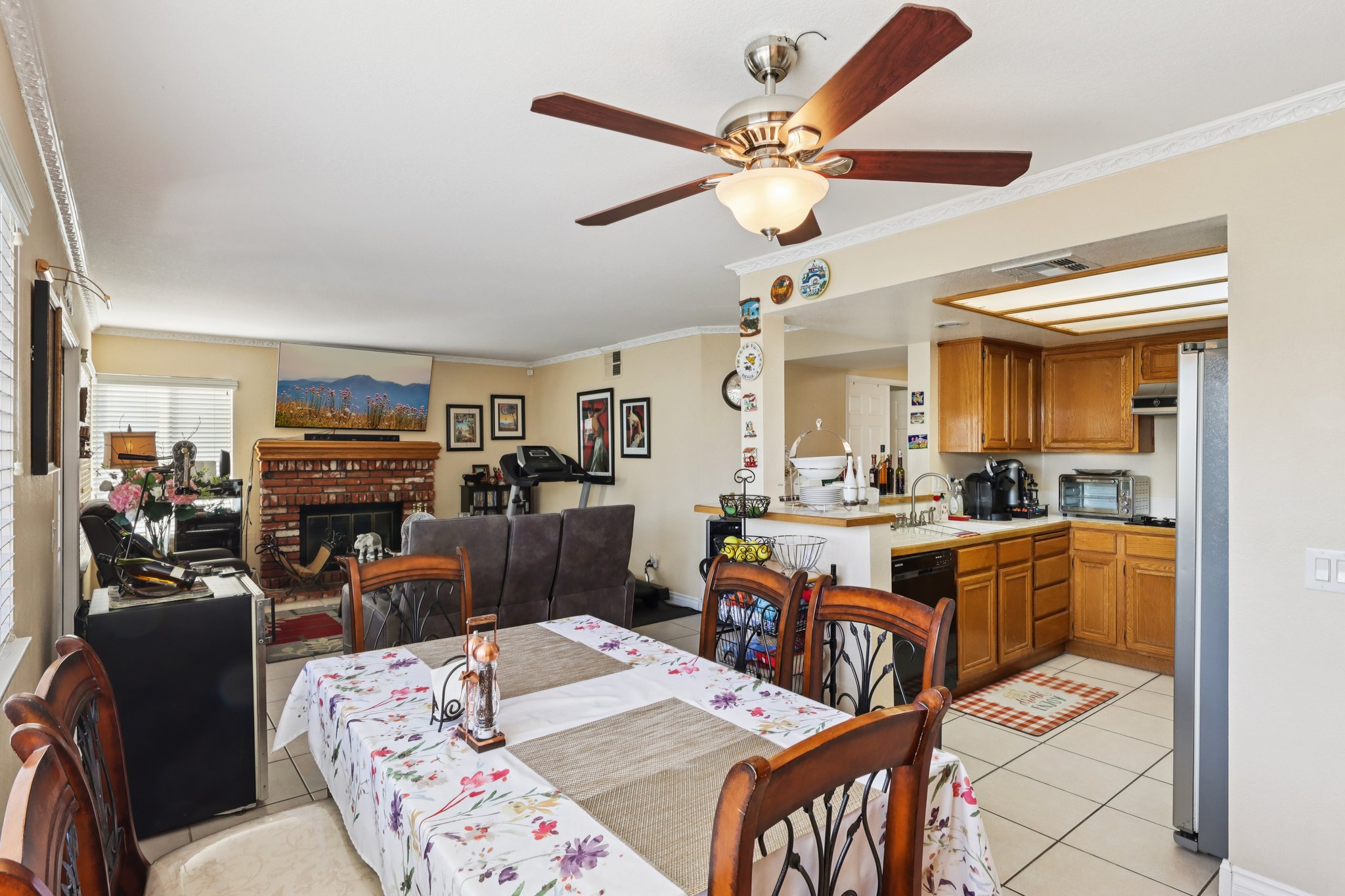 Miller Ct-S2511-017.jpg