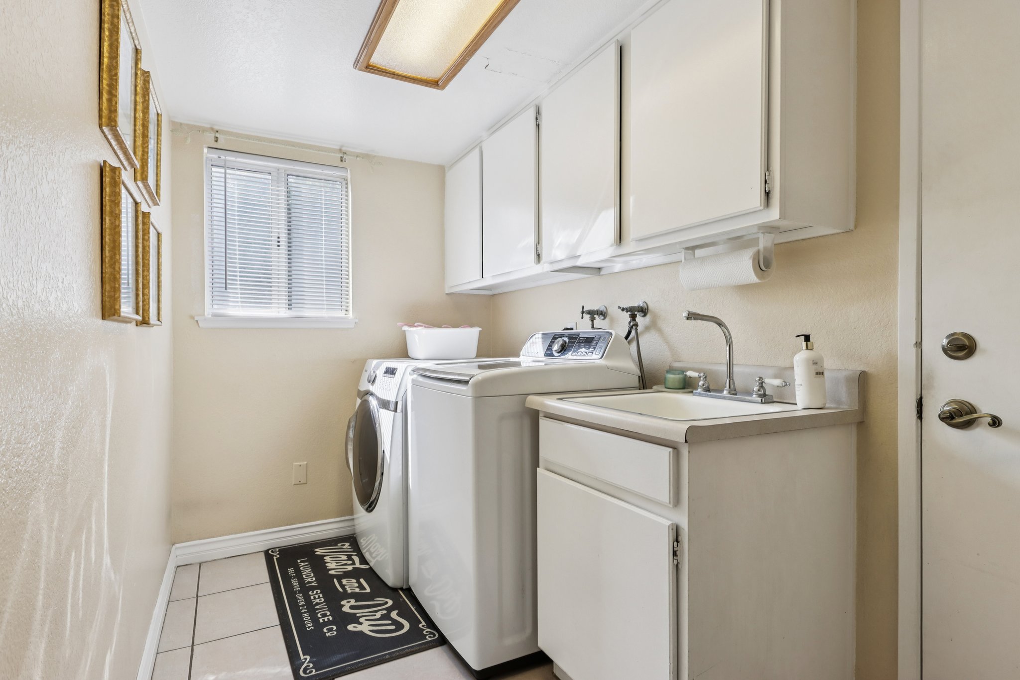 Miller Ct-S2511-028.jpg