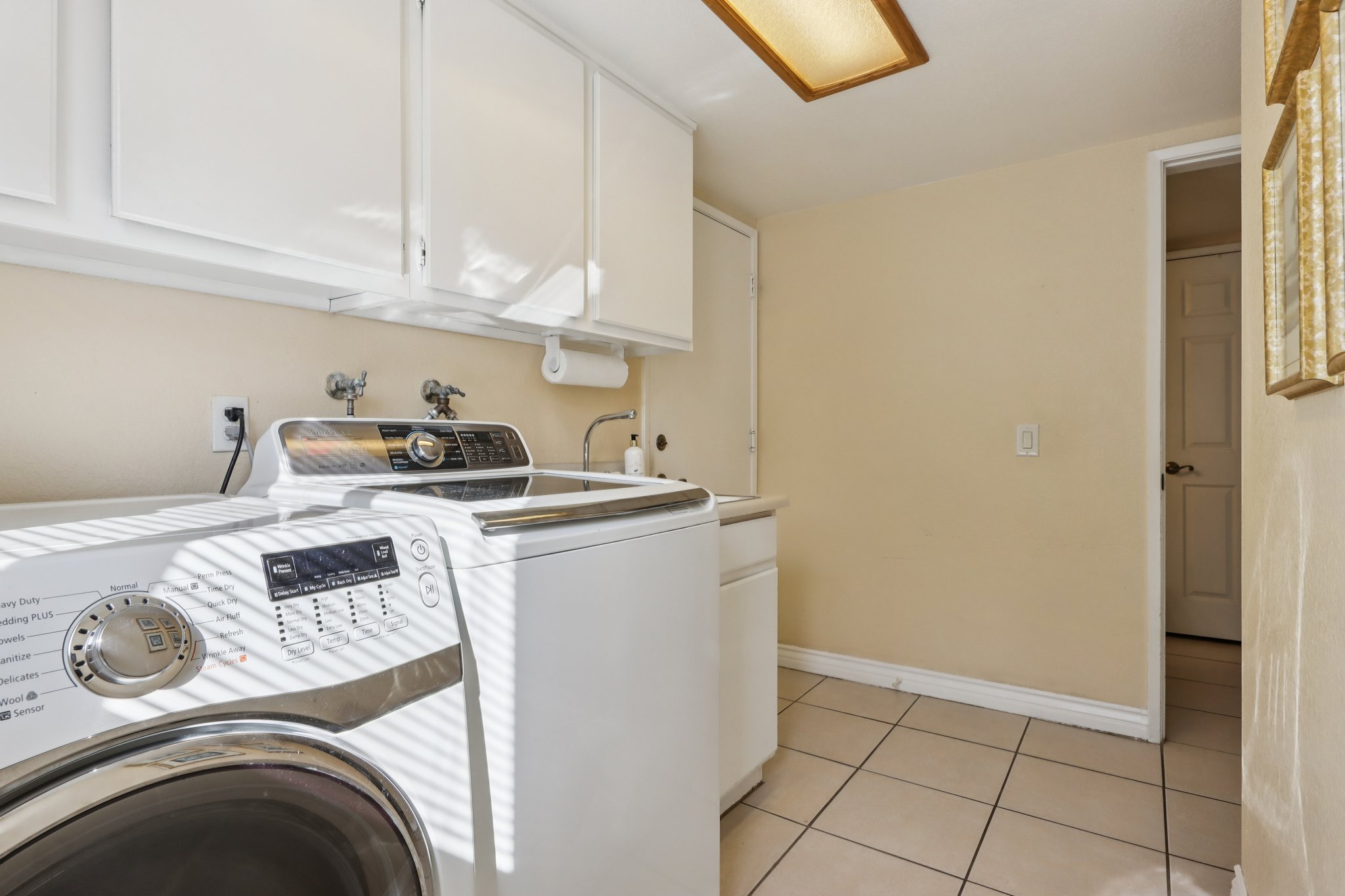 Miller Ct-S2511-029.jpg