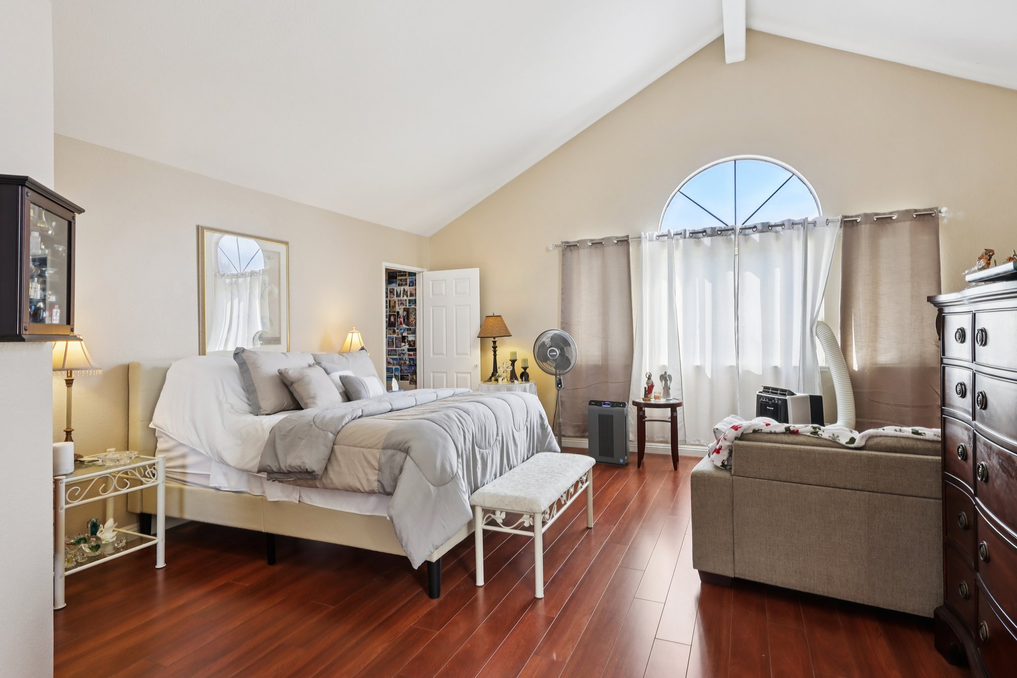 Miller Ct-S2511-039.jpg