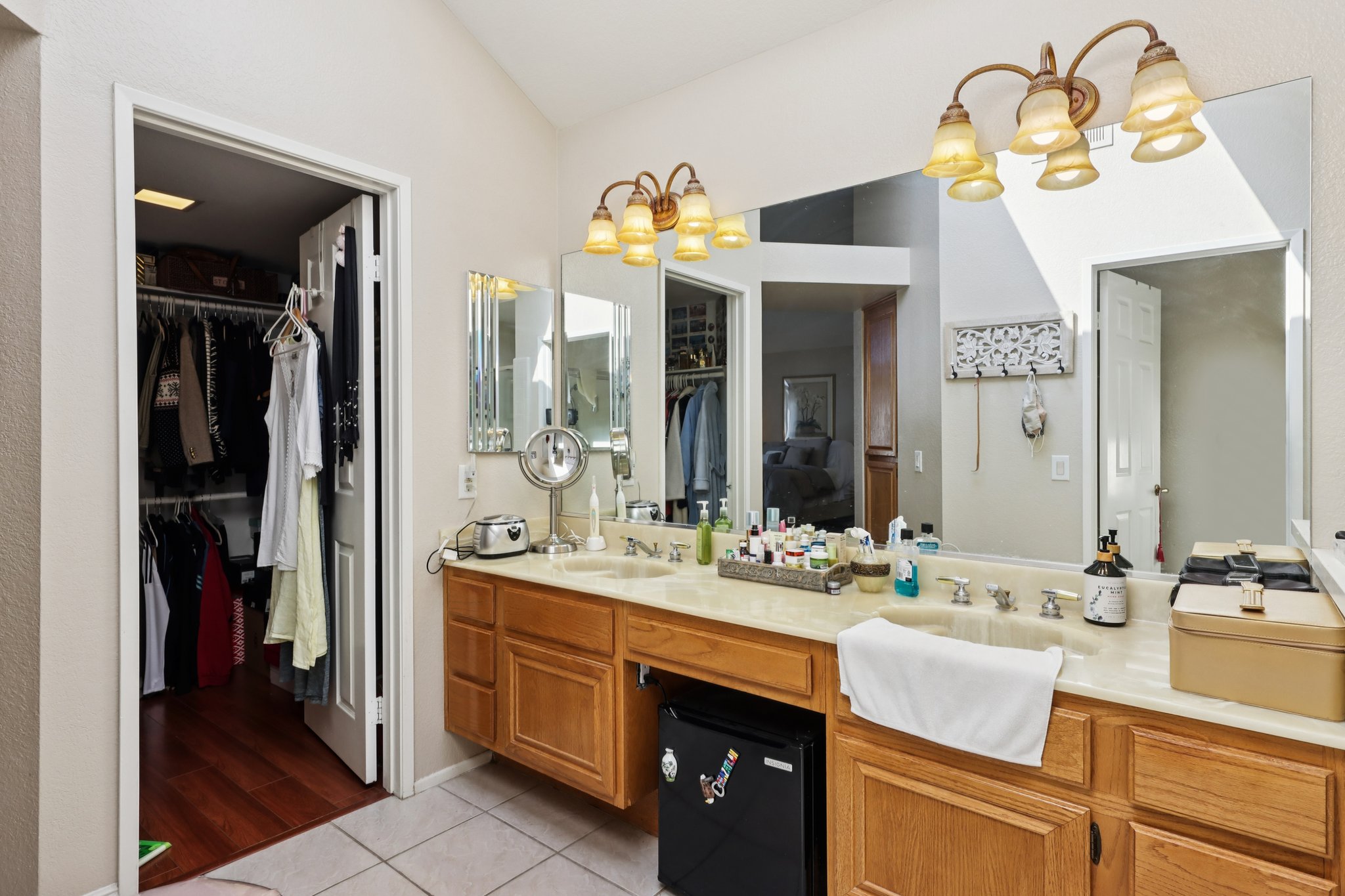 Miller Ct-S2511-045.jpg