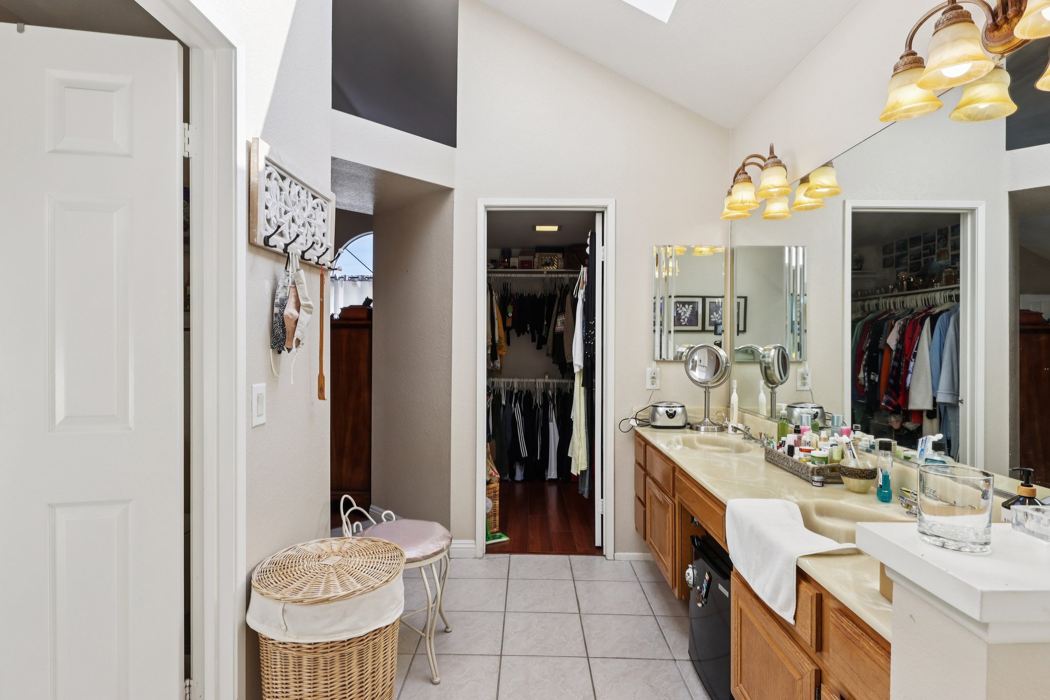 Miller Ct-S2511-046.jpg