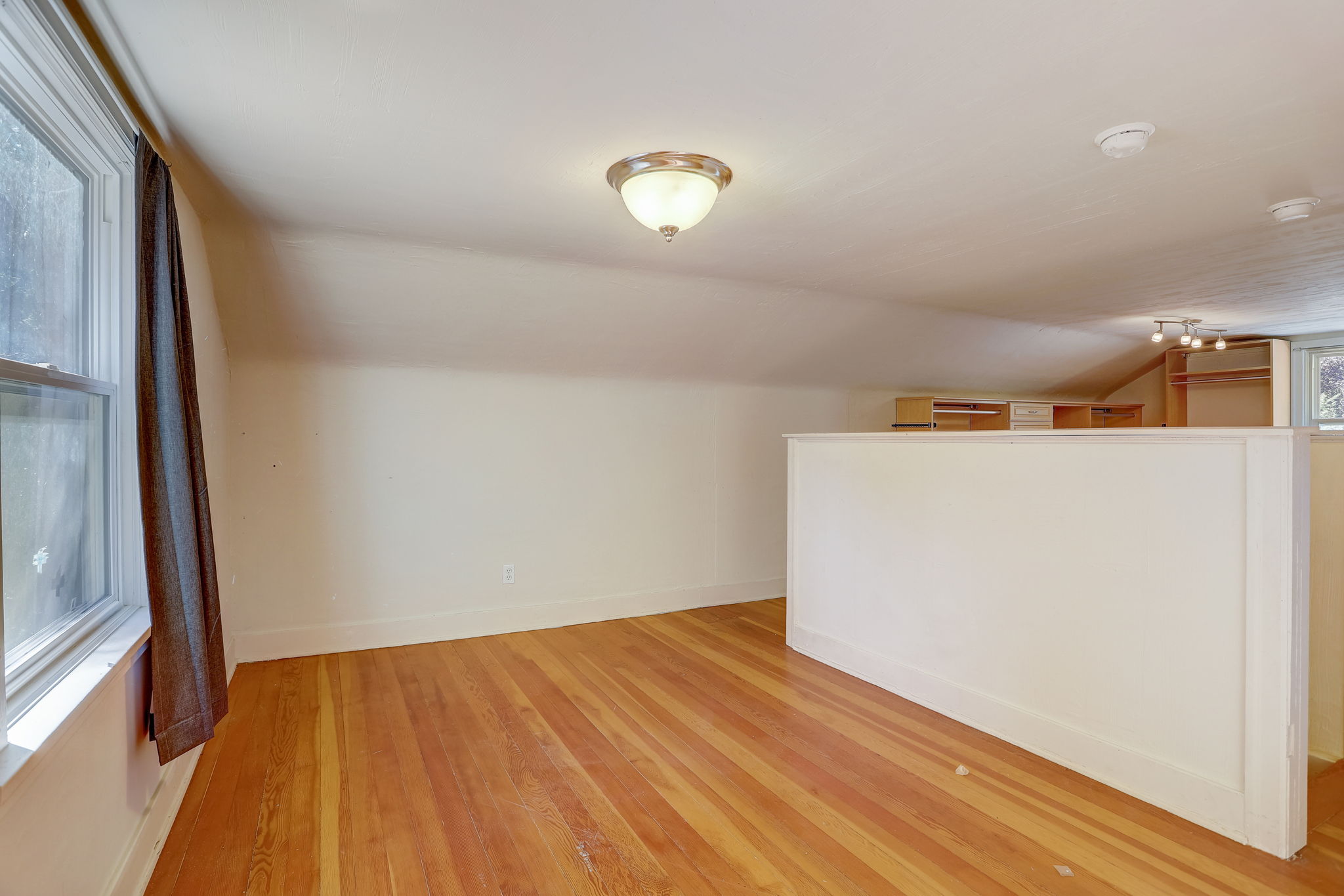 NE 98th St-026