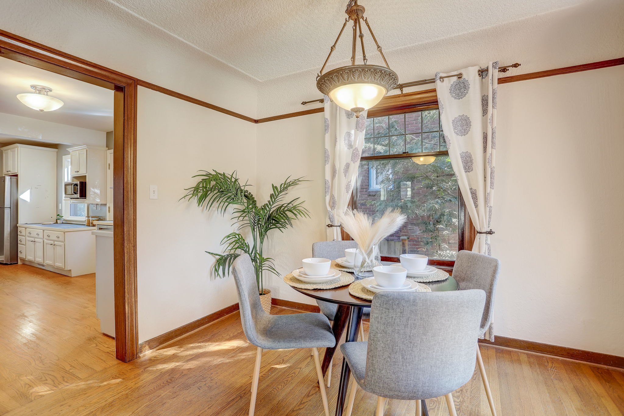 NE 98th St-011