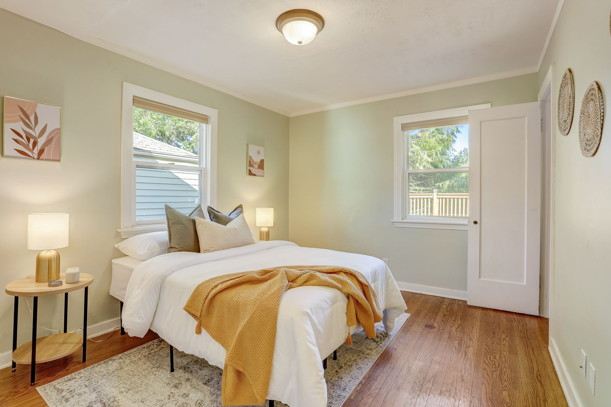 NE 98th St-024