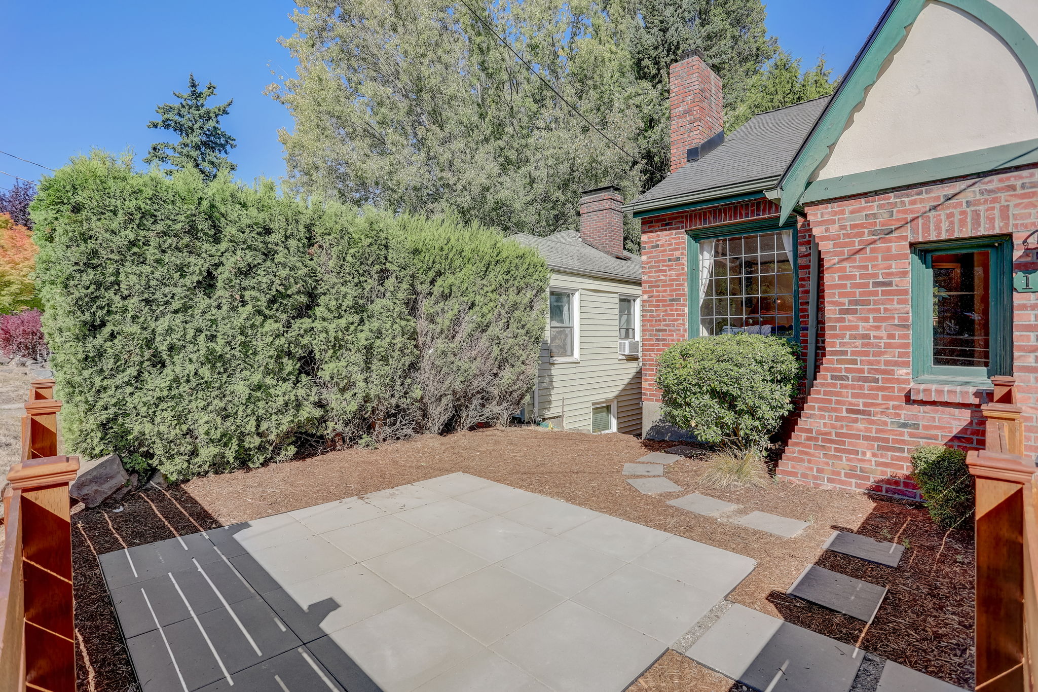 NE 98th St-004