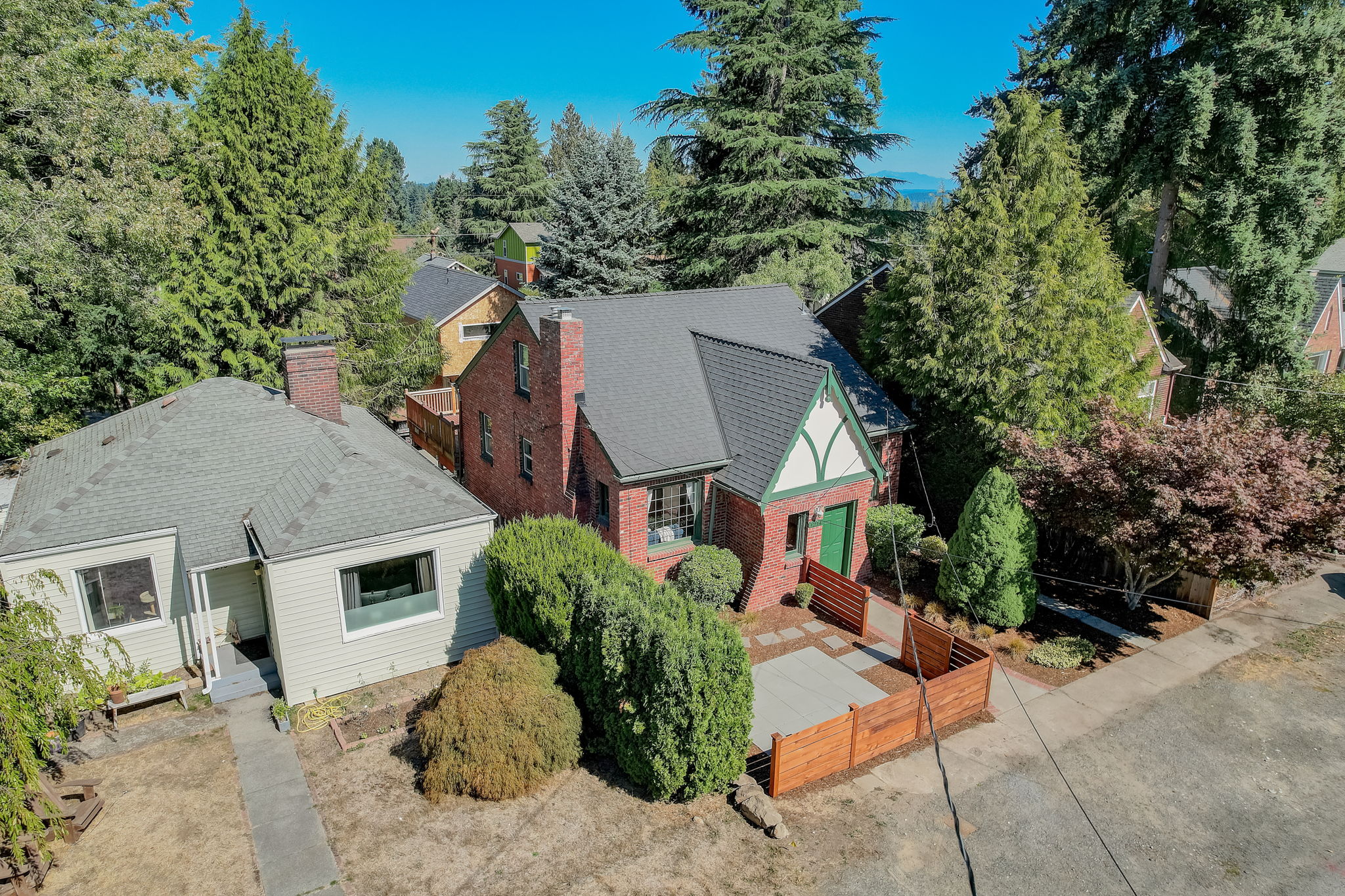 NE 98th St-034