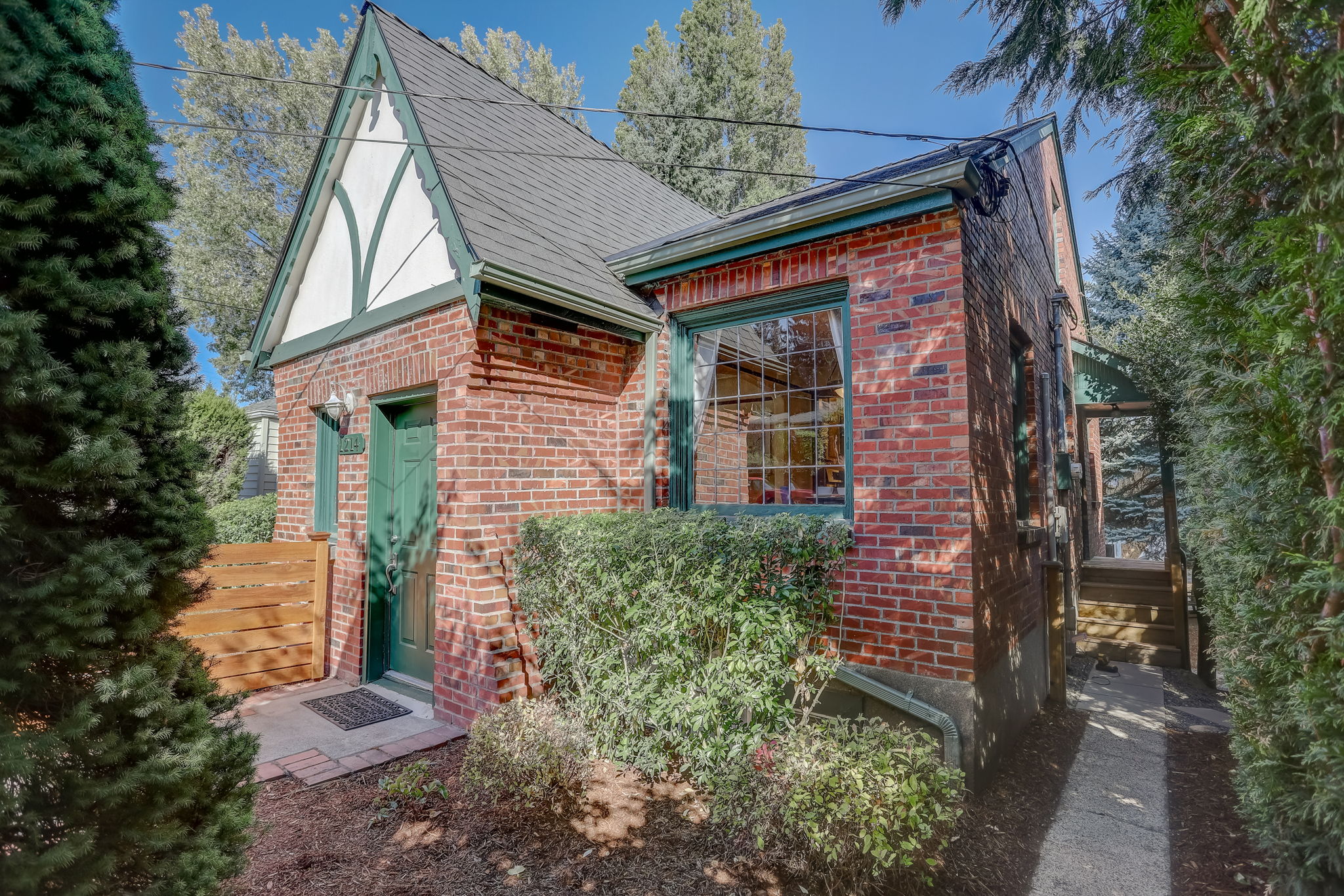 NE 98th St-003