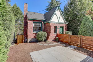 NE 98th St-005