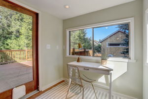 NE 98th St-016