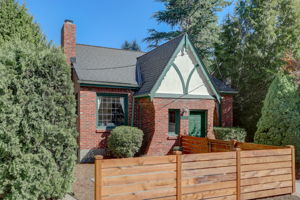 NE 98th St-002
