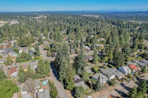 NE 98th St-036