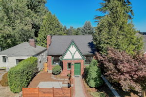 NE 98th St-033