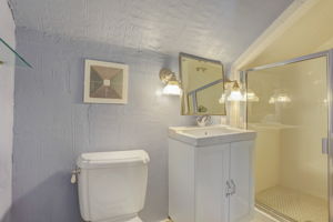 NE 98th St-017