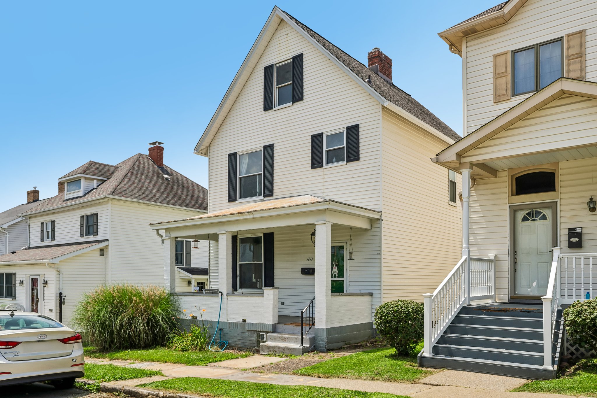 Poplar St-S0107-002.jpg