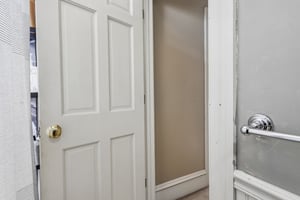 Poplar St-S0107-027.jpg