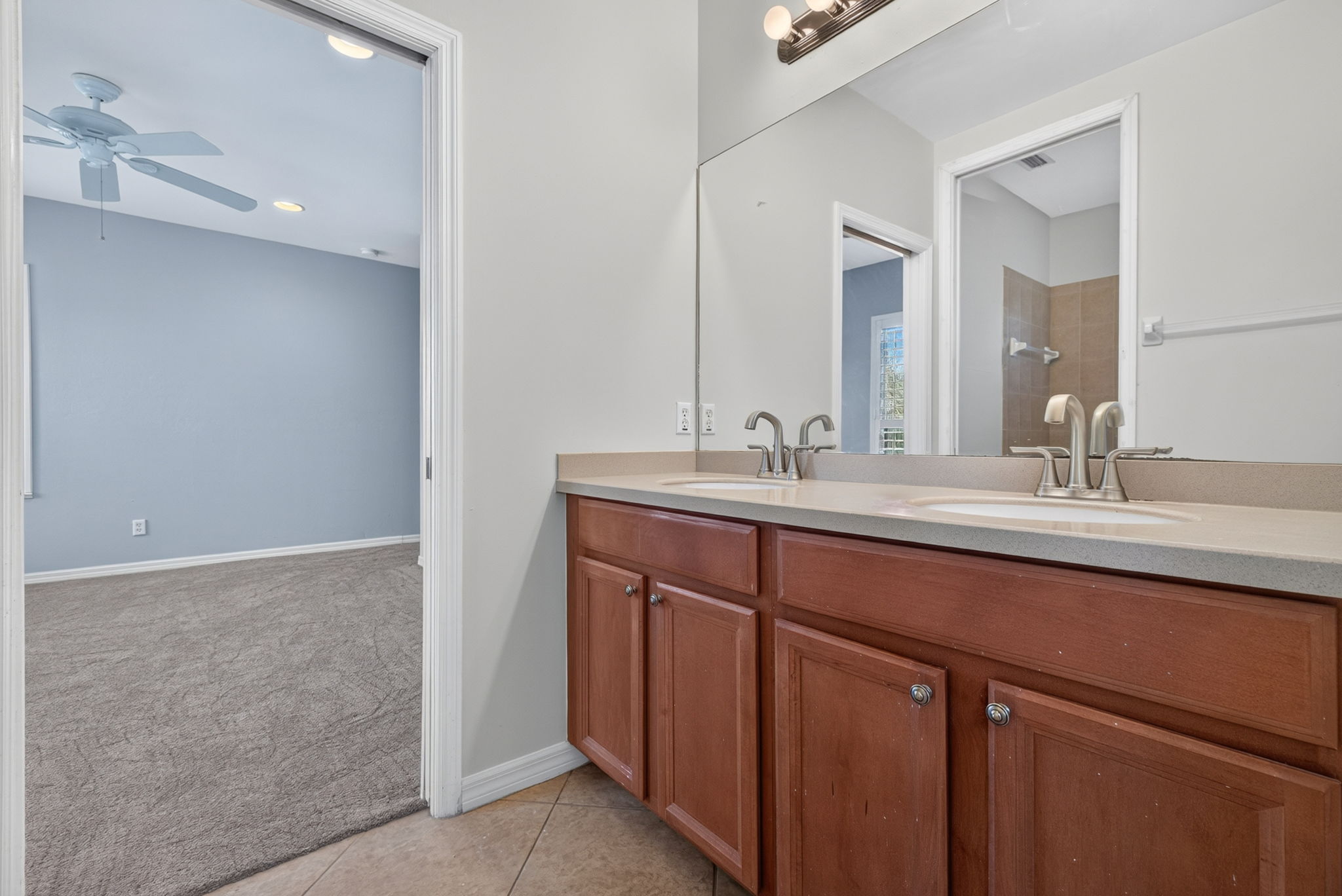 Guest Bathroom 2 - 1 of 2