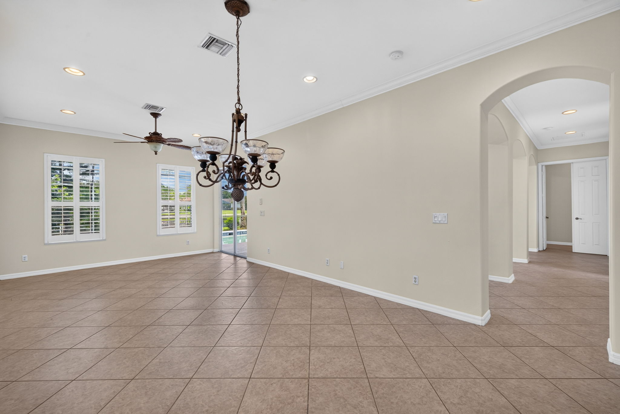Dining Room 3 of 3