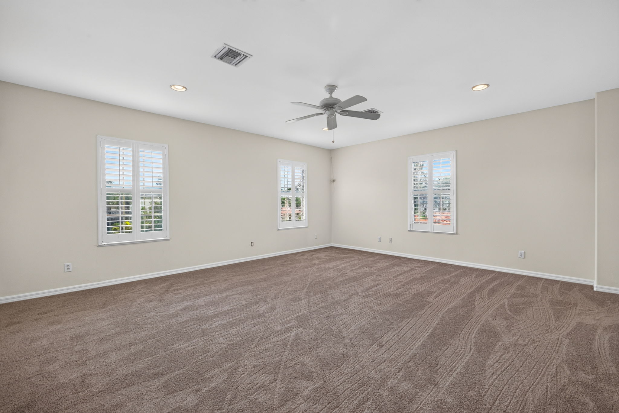 Guest Bedroom 4 - 1 of 3
