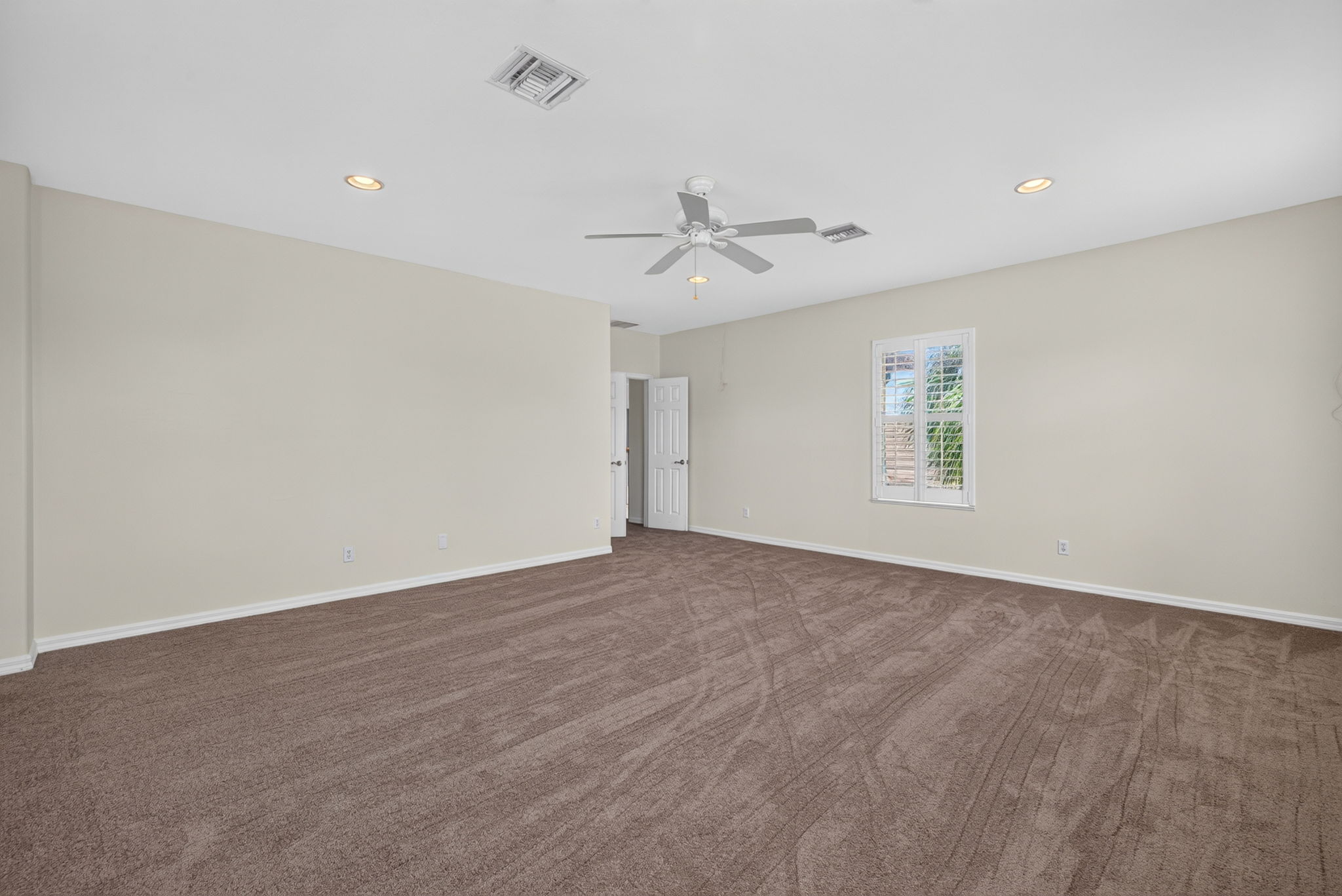 Guest Bedroom 4 - 3 of 3