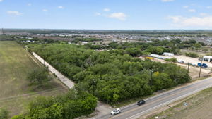 Photo 0