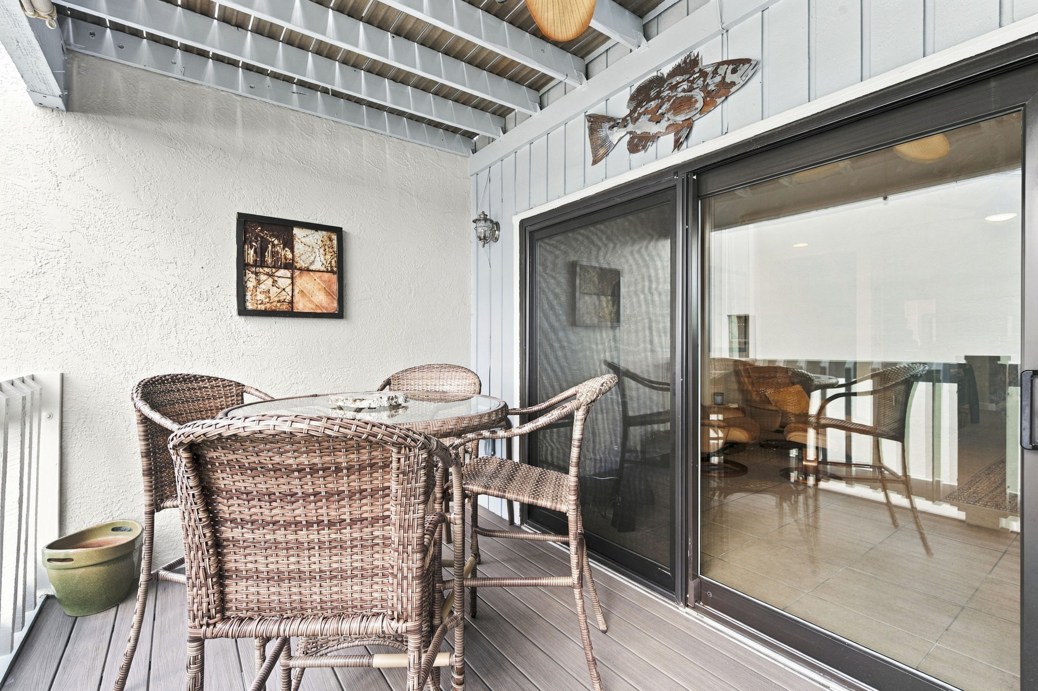 Interiors (9)