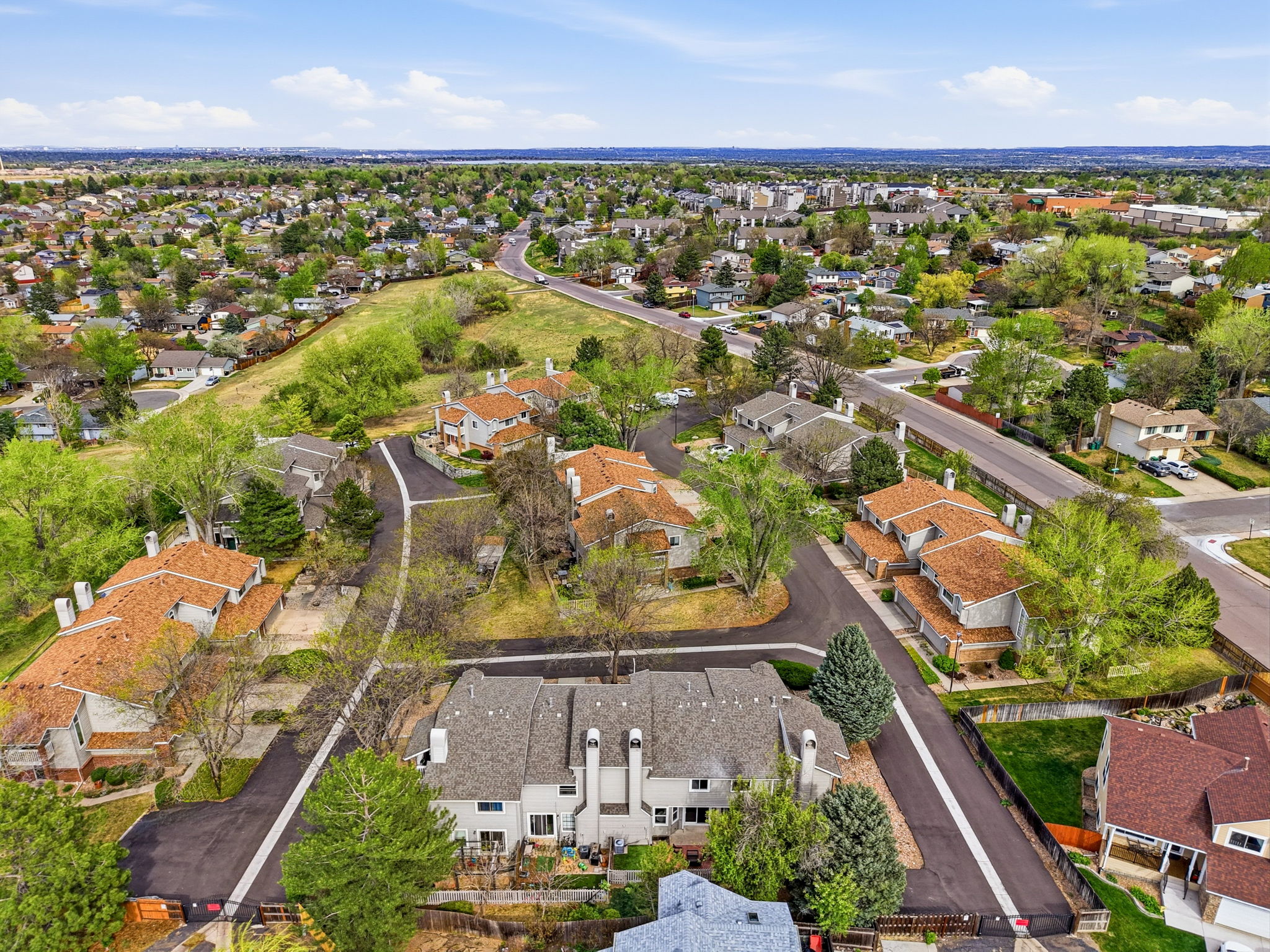 Nearby parks, trails and foothills