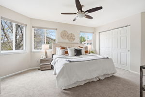 Your large primary ensuite with NEW paint and carpet!