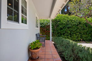 07-Porch