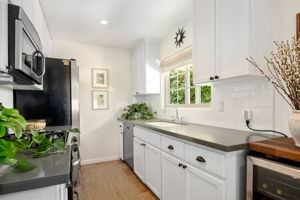 13-Kitchen