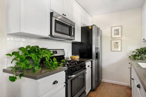 14-Kitchen