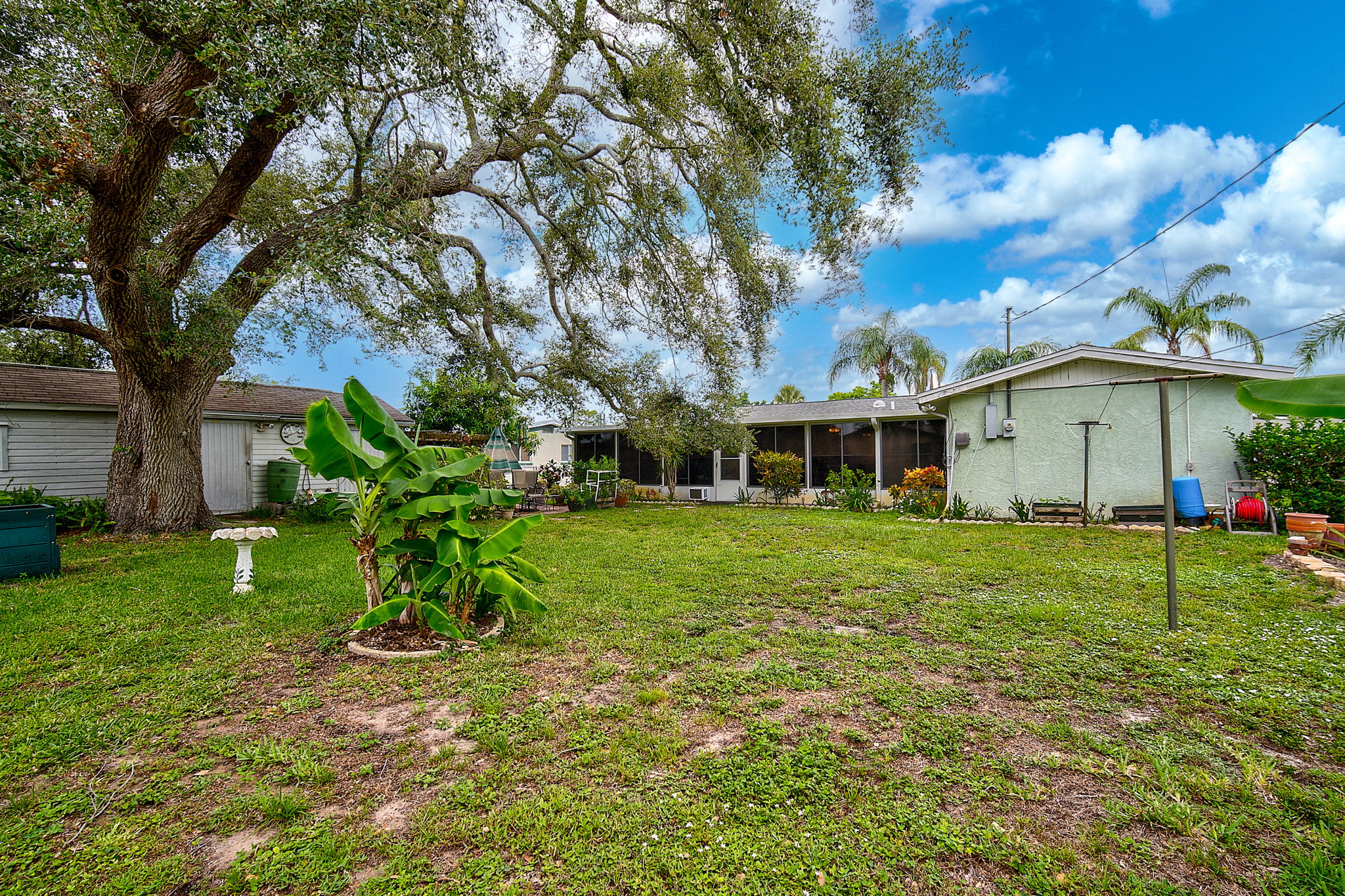 1215 Cypress Ave-30