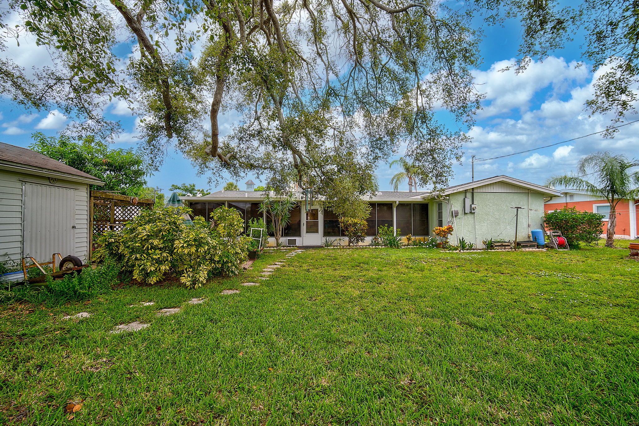 1215 Cypress Ave-29