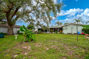 1215 Cypress Ave-30