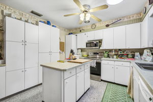 1215 Cypress Ave-21