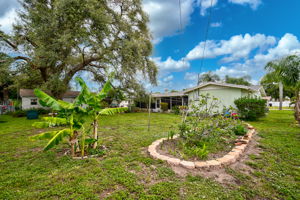 1215 Cypress Ave-31