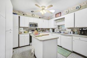 1215 Cypress Ave-20