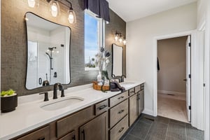 Lynn Hvn Wy-S0901-041.jpg