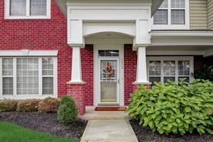 Middlebury Dr-006