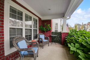 Middlebury Dr-007