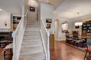 Middlebury Dr-009