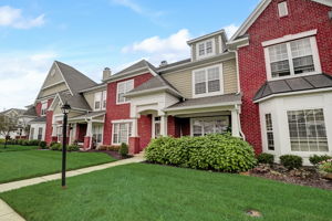 Middlebury Dr-005