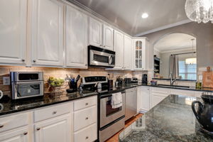 Middlebury Dr-020
