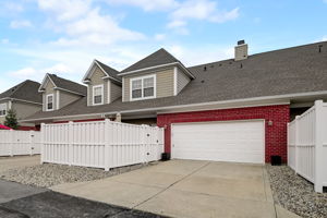 Middlebury Dr-057