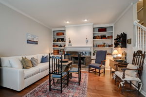 Middlebury Dr-011