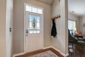 Middlebury Dr-008